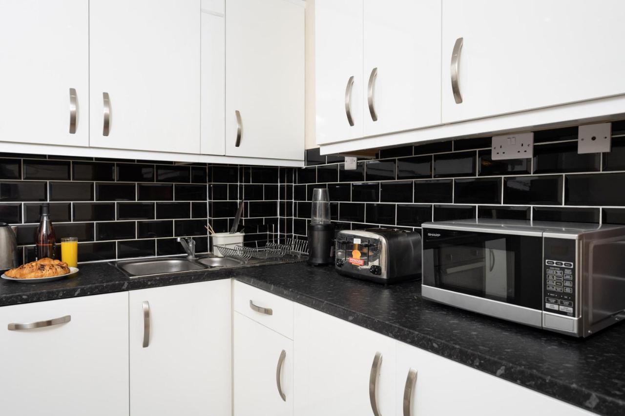 F5 Private Double Room London Exterior photo